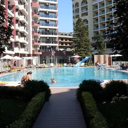 Admiral Plaza Апарт-отель