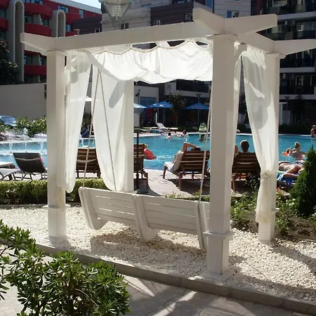 Admiral Plaza Sluneční pobřeží