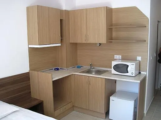 Admiral Plaza 公寓式酒店 4*